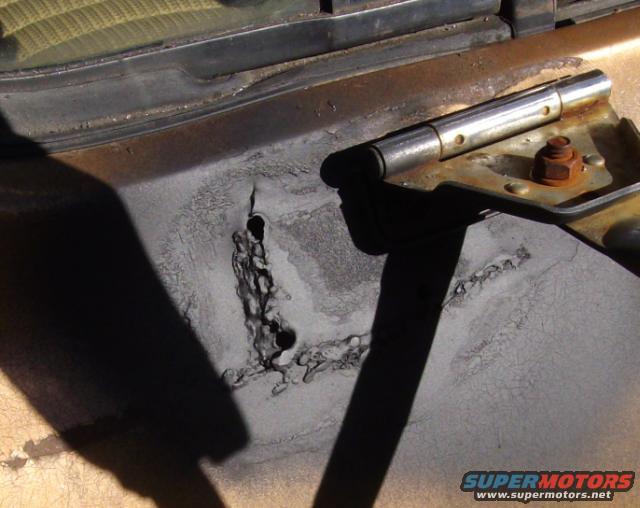 2 car batteries, small rod and sheetmetal CAN be stick welded!