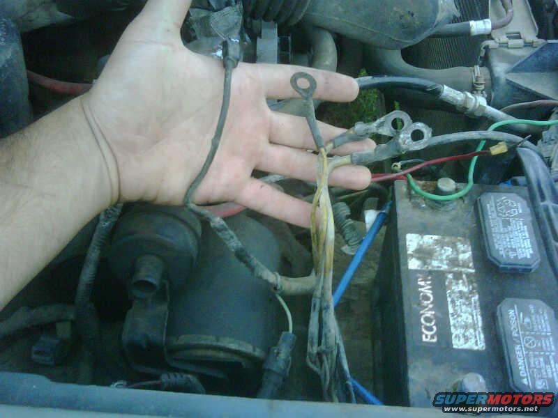 Hand over wiring harness and battery in engine bay