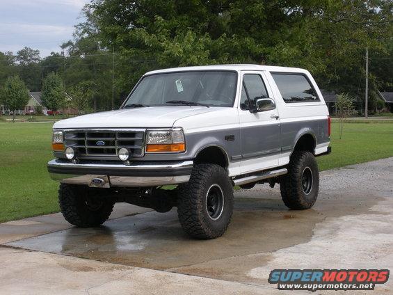 bronco-005.jpg 