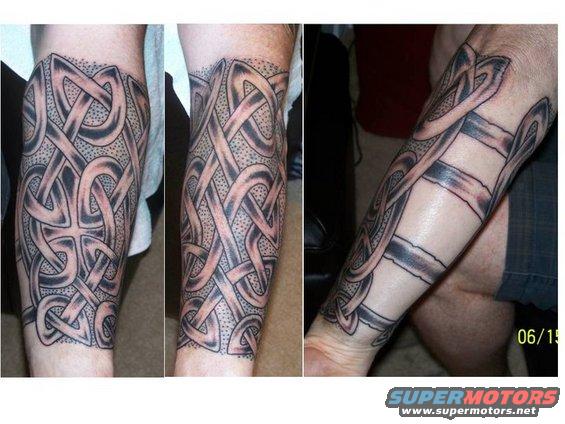 20863_1518695247336_1233150312_31463560_698663.jpg Forearm tat: celtic knots