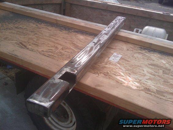 imag0202.jpg Slider with notch for seatbelt bolt