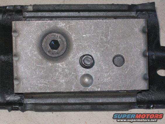 Motor mount with hex bolt and other fasteners