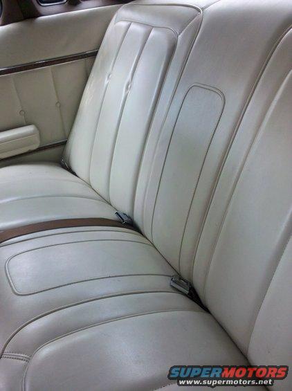 torino-rear-seat.jpg 