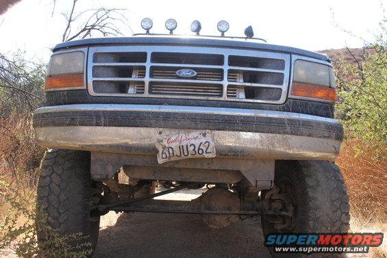 1992 Ford Bronco front end with California license plate 6DJU362