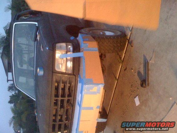 1992 Ford Bronco front with cardboard bumper prototype taped on