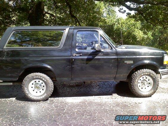 0826001441a.jpg 1995 Bronco XLT 5.8L 351w 4x4
