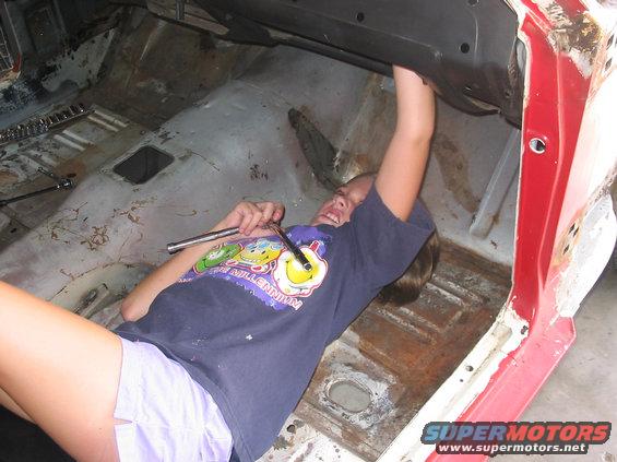 100_0096.jpg removing heater vents and speaker