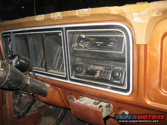 1977 Ford F-250 dashboard with Pioneer radio and vents