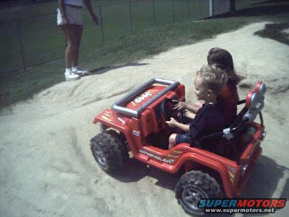 lane-offroad003.jpg thier first time but my sons a natural