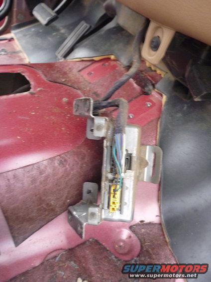 Interior wiring harness connector with yellow and blue wires
