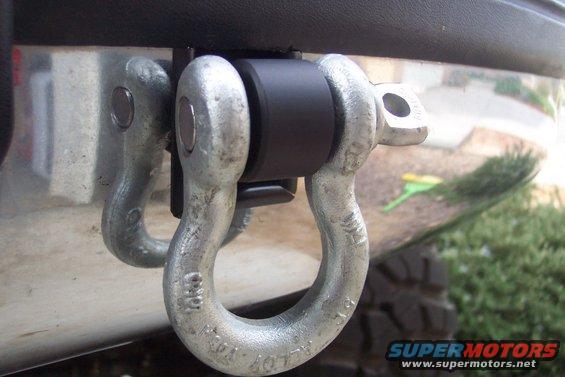 Tow hooks on vehicle bumper