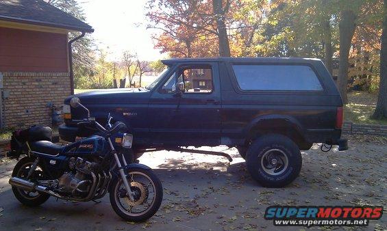 021.jpg most recently, replaced the ball joints, sittin in front og my motorcycle