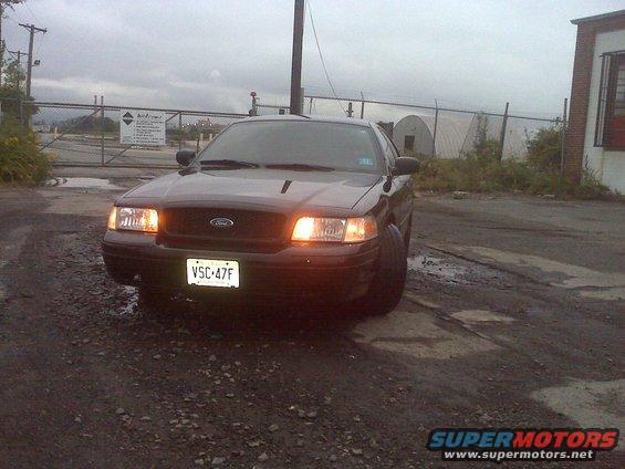 crown-vic-front.jpg 