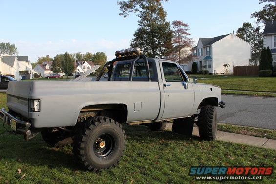 thar she sits all primered up
