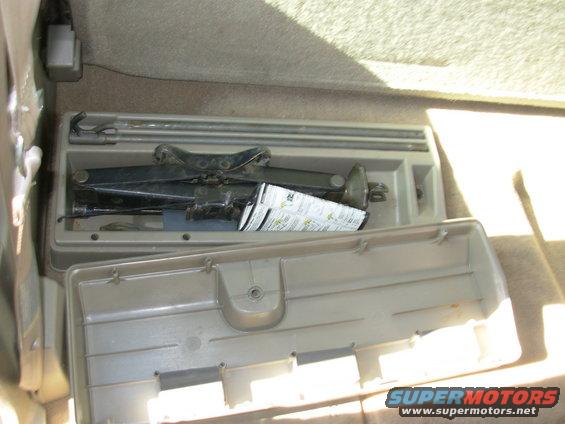 45jack.jpg Includes aftermarket HD 4-way lug wrench (not shown).

SOLD
1997 Chevy K3500 Silverado 205Kmi 4WD 1-ton dually

E-mail me thru my profile here or search CraigsList Memphis.
NEVER WRECKED - NO MAJOR REPAIRS
Most service was done at the dealership.
- 6.5L TurboDiesel (no smoke/leaks/rattles/squeaks)
- 4L80-E
- 4.10 PosiTrac
- Light Autumnwood (camper matches)
- tilt cruise cassette PW/PL/PM/RKE
- leather steering wheel & shifter
- autodimming compass RV mirror
- single 34 gal tank
- new Curt Class V hitch receiver 
- factory skid plates (no scars)
- 7 Michelin X-Radials LT225/75R16
- 2 new batteries 2012 with stainless studded terminals

New Dorman LLT FSD 2013
Reman HydroBoost 2012
New injection pump 2010
New drivebelt 2010
New driver's inside door handle 2012
Trans flush 2010
New rear brake cylinders & shoes, axle seals 2010
New A/C compressor
New master cylinder 2009
New vacuum pump 2005
Ball joints & pitman arm 2004