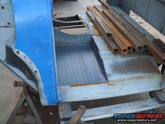 54-build--11082010-003.jpg 11-08-2010: