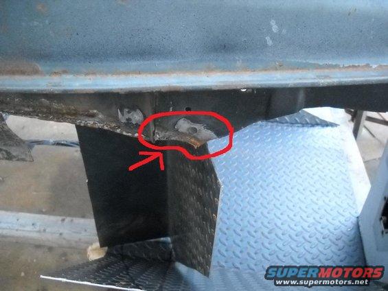 54-build--11082010-0232.jpg 11-08-2010:  This picture shows what the recess panel is getting hung up on.