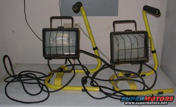 worklights.jpg 1 needs a bulb