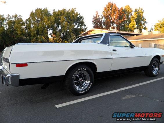 White 1973 Ford Ranchero pickup truck, 3q-front view