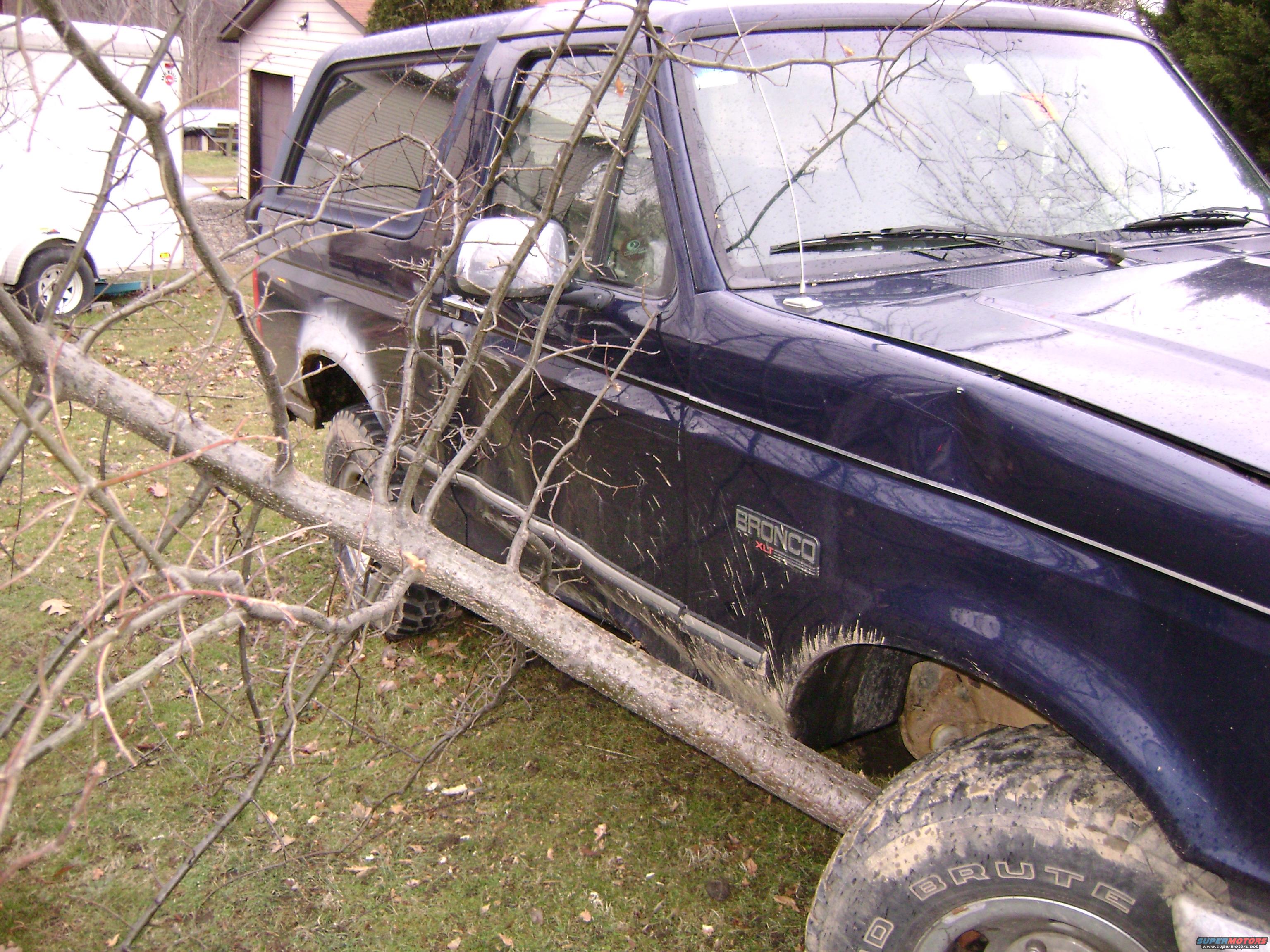 1995 Ford Bronco photo