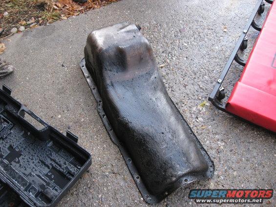 img_3141.jpg As an off-project, I decided to modify my oil pan to use the one piece rubber gasket, which is leaps and bounds better than the four piece.