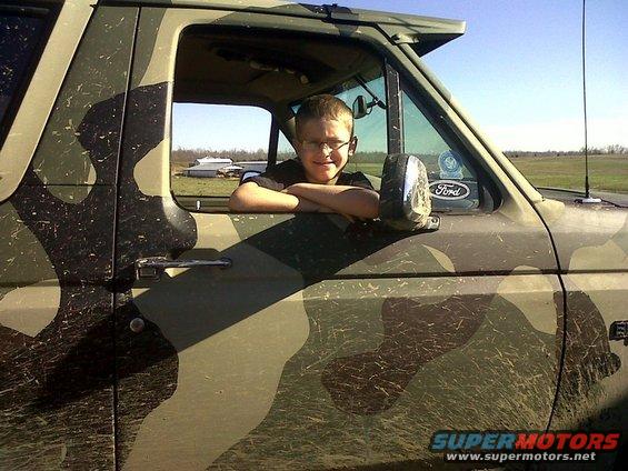 084.jpg Damon in the bronco