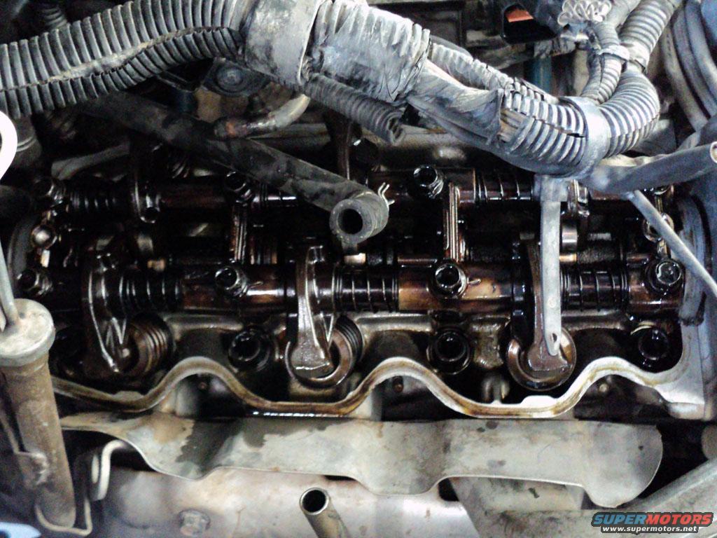2000 Mitsubishi Montero photo