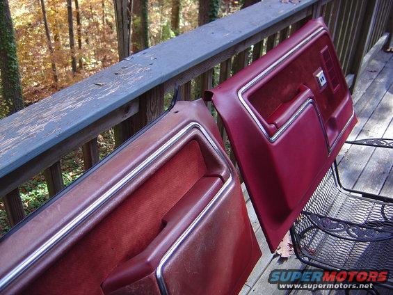 dsc04587.jpg The restored drivers side door panel next to the non restored passenger side panel.