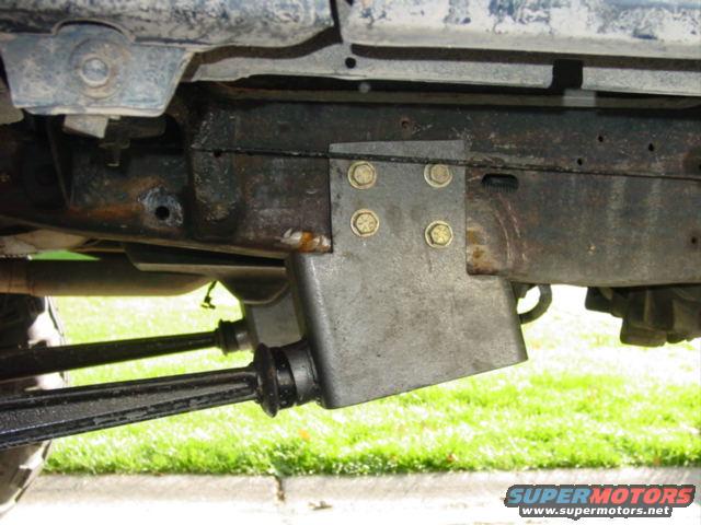 bronco-004.jpg brackets