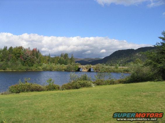 100_0035.jpg up left side rocks = lookout pictures