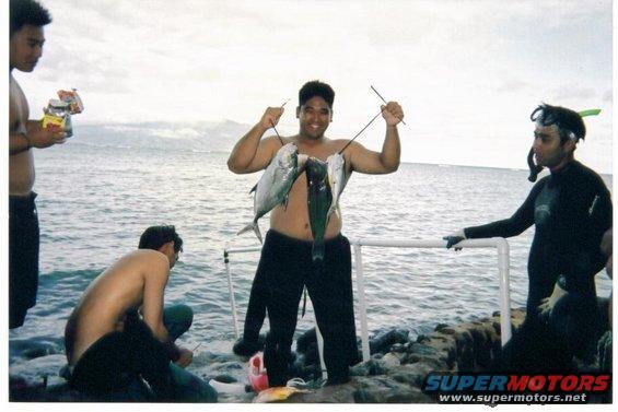 fish-pics-17.jpg Zach Fujii, Kai Kondo, Ryan Tambalo, Lauren Shinoto.