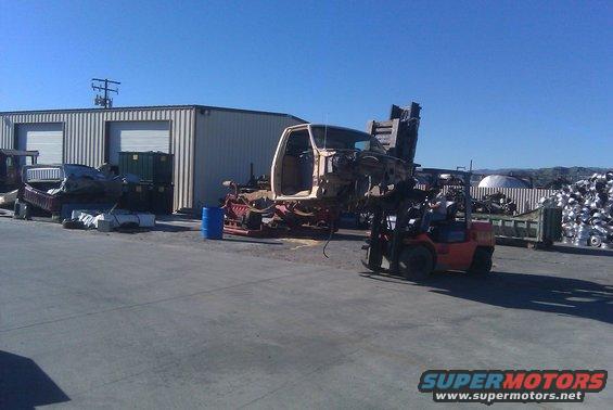 imag0278.jpg took it to the scrap yard.  1200 pounds still.  ALL the parts that were race spares were taken off