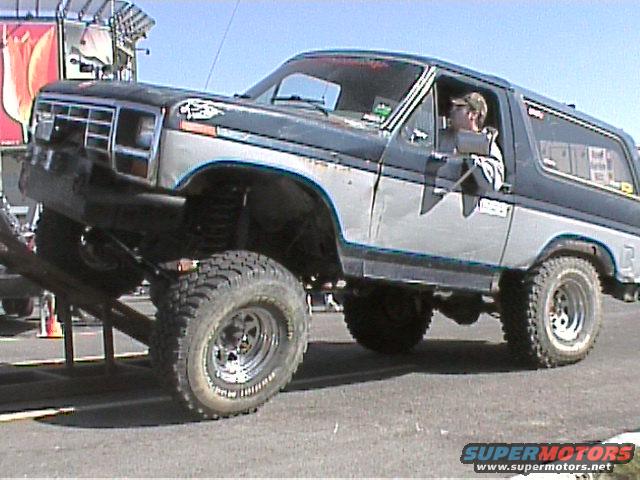 1985 Ford Bronco photo