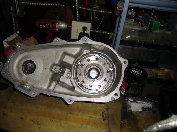 transfer case housing with internal gears and splines visible