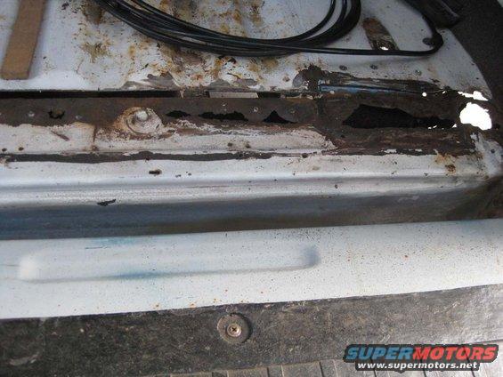 tub-support-1.jpg The tub support was beyond hope so I cut the whole back couple of inches of tub floor back. Check out the pictures under Tub Support.