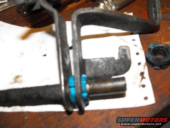 dscf1420.jpg Want to restore that smooth shifting feeling ? Replace teh shifter bushing in blue