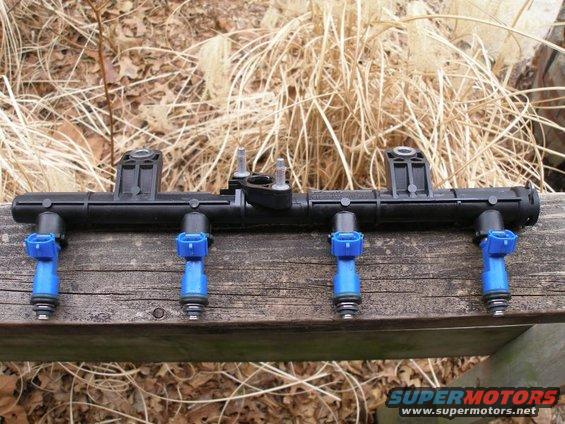 injectors-and-rail.jpg