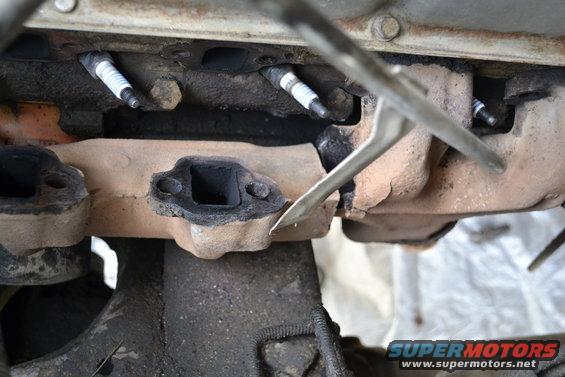 Broken 302 exhaust manifolds