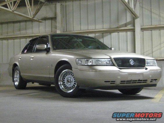 2000 Mercury Grand Marquis parked indoors, front quarter view