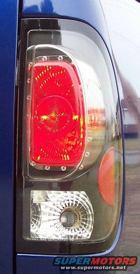 89-american-bluzumr-tail-light-close-up.jpg 