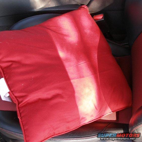 cushion.jpg 