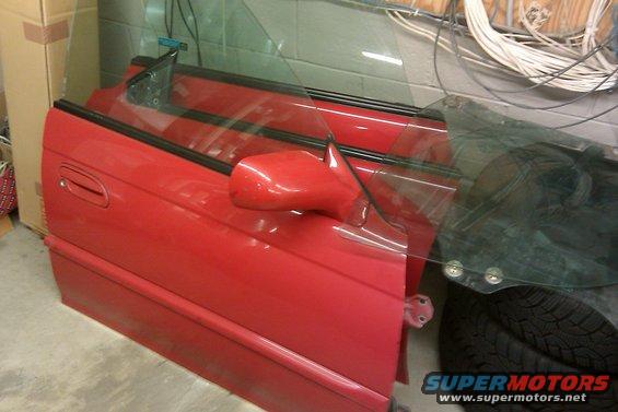 imag0054.jpg Old pic of the three doors. No right rear available. Left front missing regulator/motor/mirror.