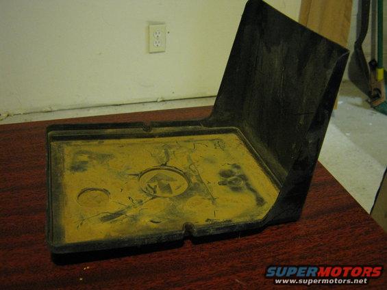img_1608.jpg Dirty battery tray