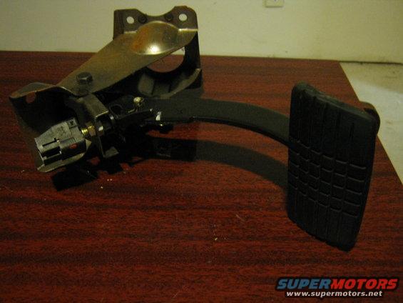 img_1612.jpg STOP pedal. AT of course.