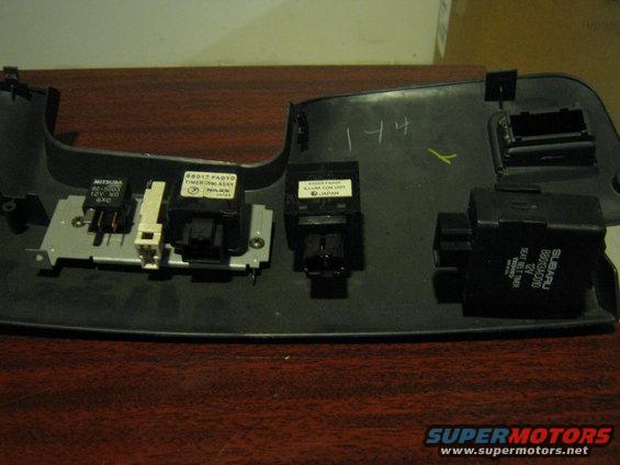 img_1627.jpg Under dash shroud thing with electrical things on it. Will separate.