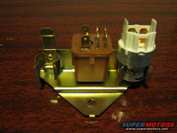 img_1637.jpg Hard to access relay thingy (sits in the left top front corner under the dash. Main relay is the brown thing I think?)