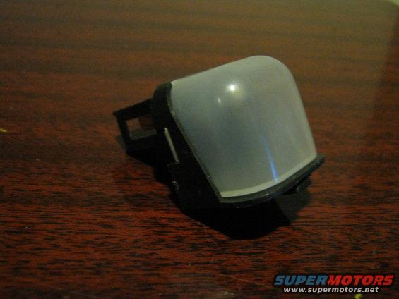 img_1663.jpg BD trunk lamp