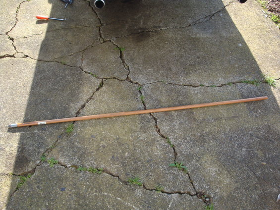 axle-clean-up-015.jpg Broomstick handle put to work