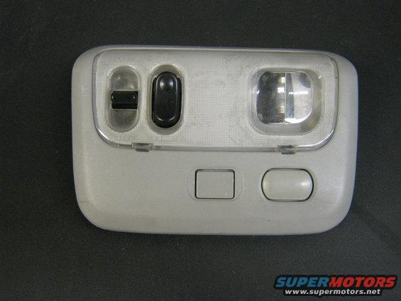 img_1666.jpg BD map light with sunroof switches. 