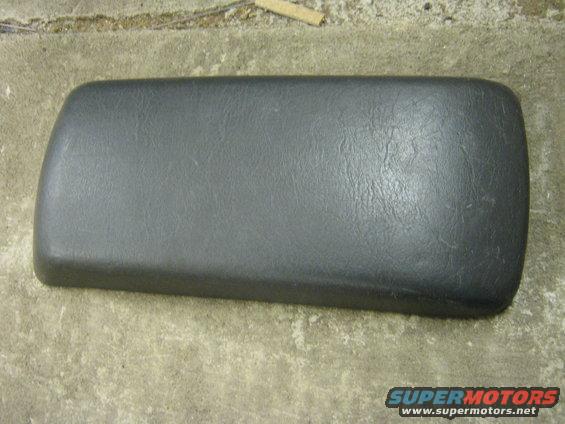 img_1679.jpg Sedan armrest outer cover only.